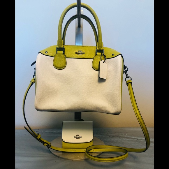 Coach Handbags - Coach small Rowan two-toned Chartreuse Crossbody matching with tri-fold wallet